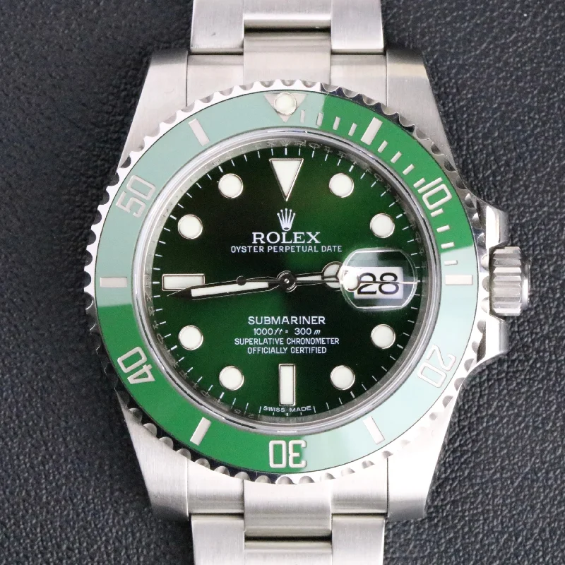 Rolex 116610LV Green Submariner "Hulk"